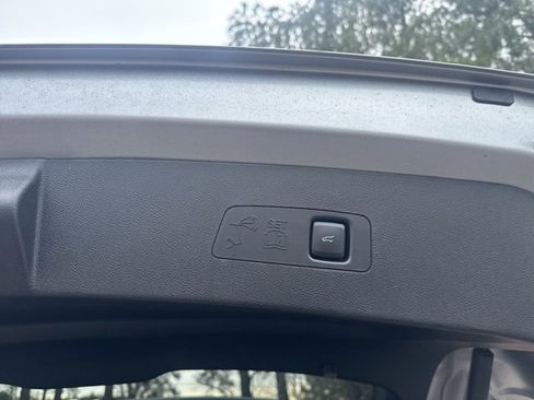 Used 2022 Lincoln Corsair FWD w/ Equipment Group 101A image 24