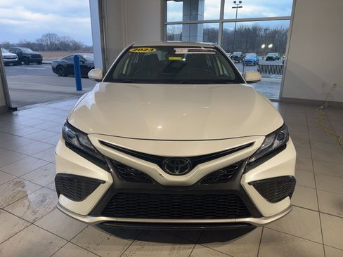 Used 2023 Toyota Camry XSE image 2