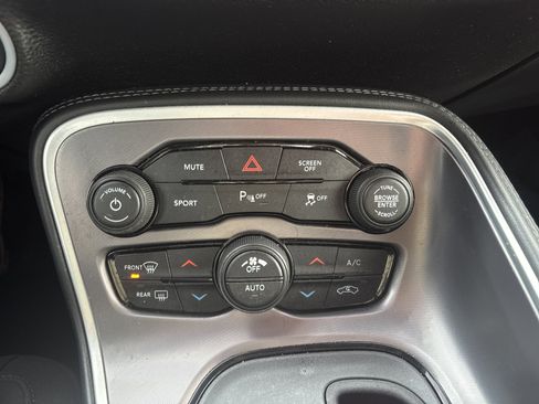 Used 2020 Dodge Challenger GT w/ Driver Convenience Group image 18