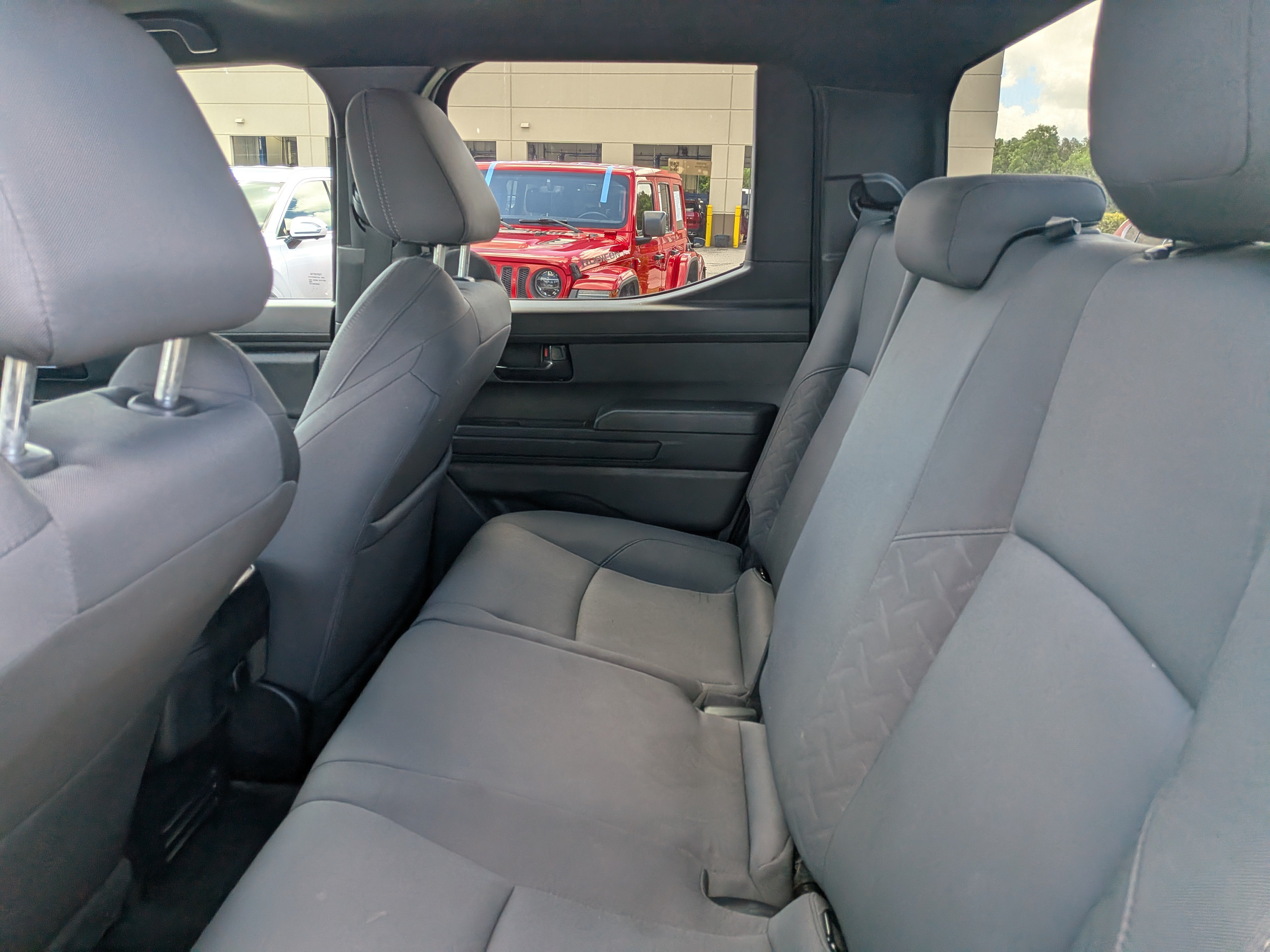 Used 2024 Toyota Tacoma SR5 AWD/4WD image 14