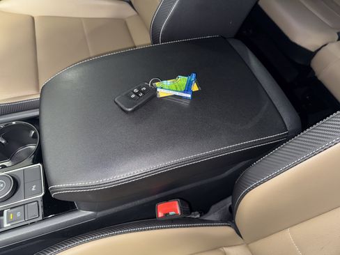 Used 2023 Volkswagen Atlas Cross Sport SEL R-Line image 29