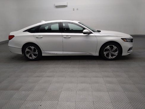 Used 2019 Honda Accord EX image 11