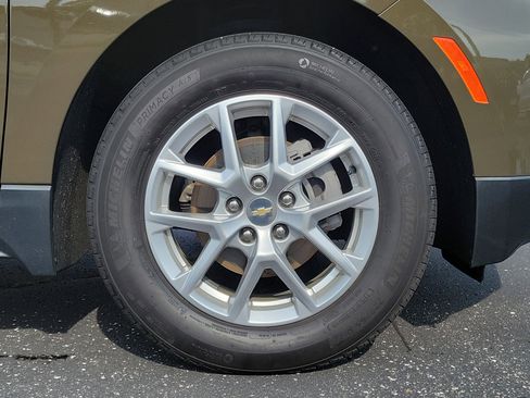 Used 2023 Chevrolet Equinox LT image 5