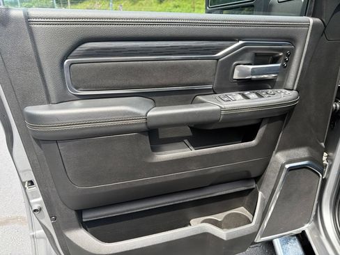 Used 2024 RAM 2500 Laramie w/ Sport Appearance Package AWD/4WD image 7