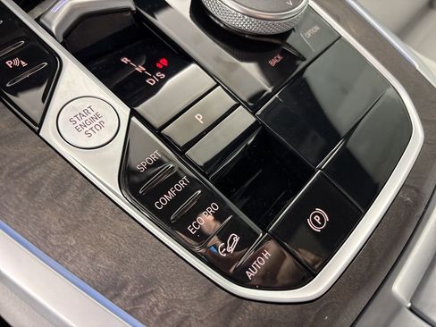 Used 2024 BMW X5 xDrive40i w/ Premium Package image 31