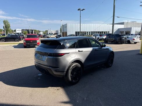 Used 2024 Land Rover Range Rover Evoque S AWD/4WD image 5