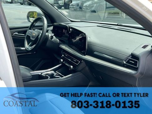Used 2025 Chevrolet Traverse LT FWD image 30
