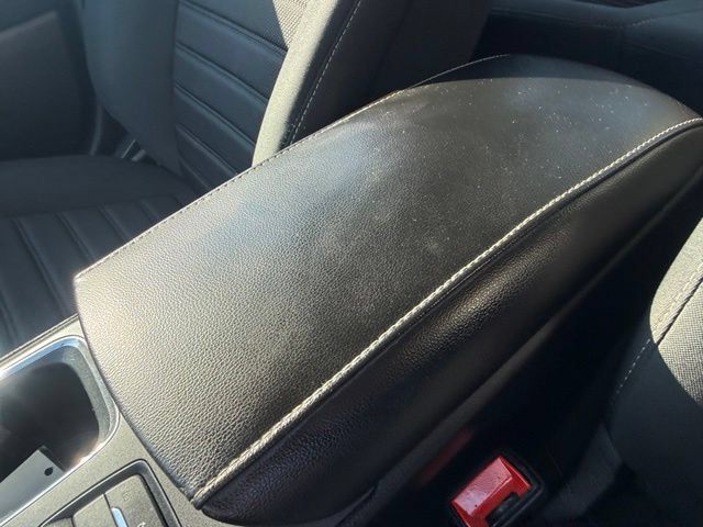 Used 2020 Ford Fusion SE FWD image 29