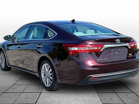 Used 2017 Toyota Avalon Limited w/ Carpet Mat Package FWD image 10