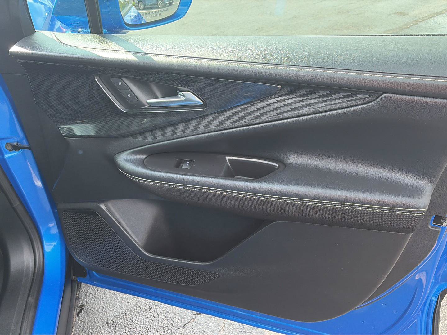 Used 2024 Chevrolet Blazer EV LT AWD/4WD image 18