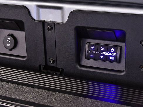 Used 2025 GMC Sierra 1500 AT4X image 15