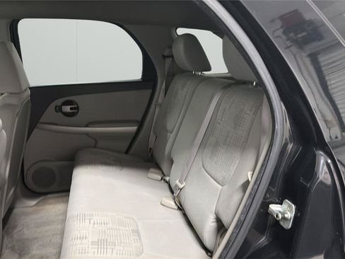 Used 2005 Chevrolet Equinox LS w/ Preferred Equipment Group AWD/4WD image 11