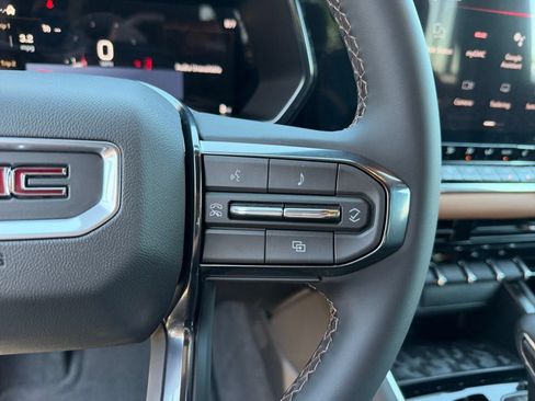New 2026 GMC Canyon AT4 AWD/4WD image 16