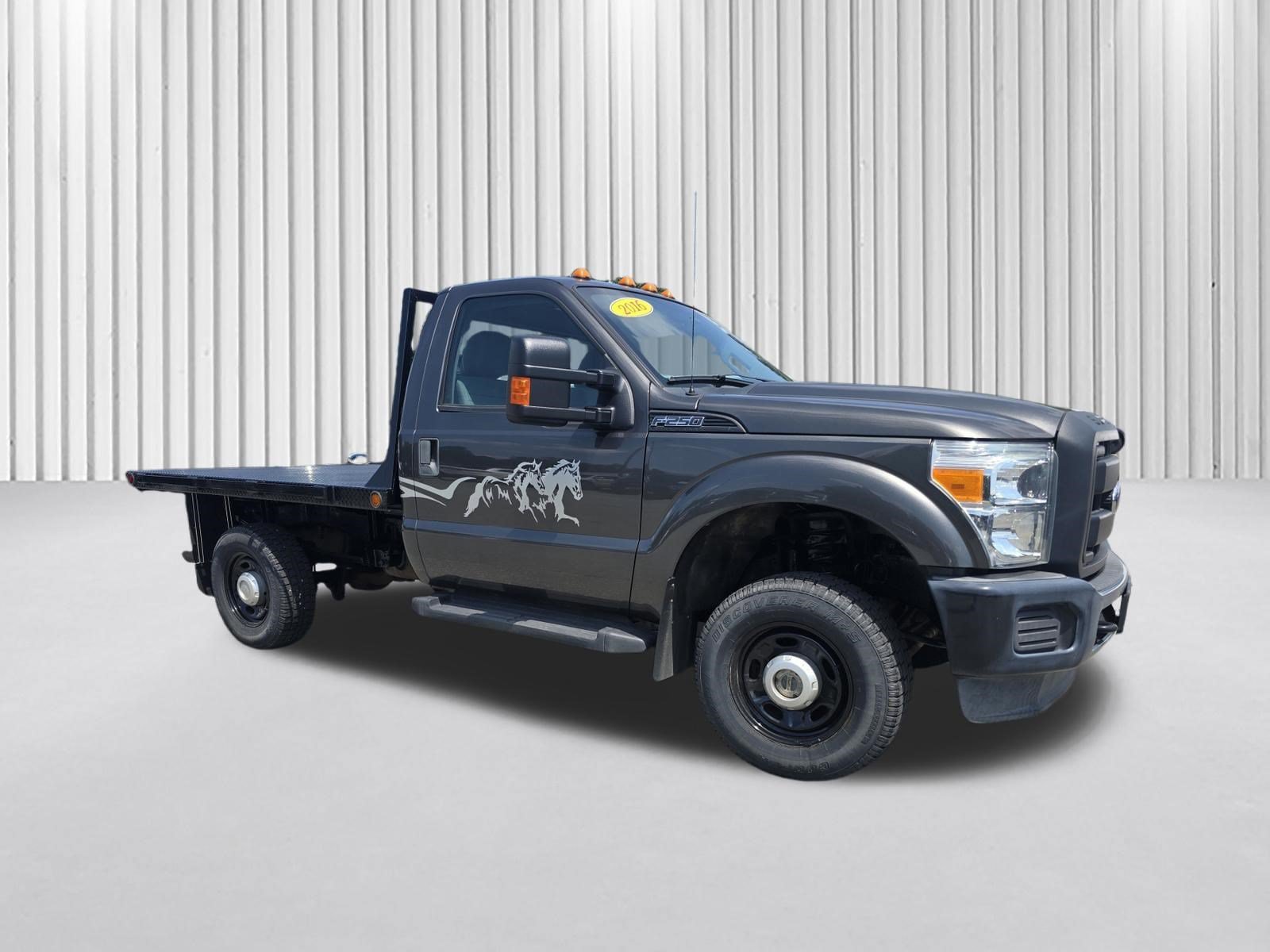 Used 2016 Ford F250 XL w/ Power Equipment Group AWD/4WD image 4