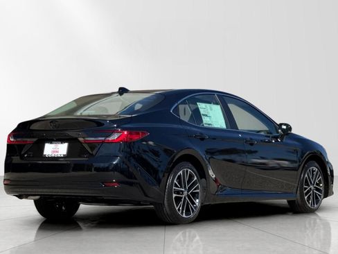 New 2026 Toyota Camry XLE AWD/4WD image 3