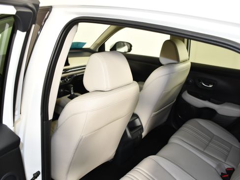 Certified 2025 Honda HR-V EX-L image 47