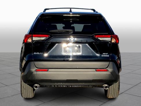 Used 2024 Toyota RAV4 XLE Premium image 7