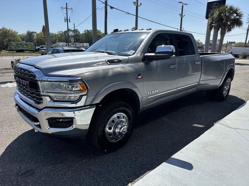 Used 2022 RAM 3500 Limited image 7