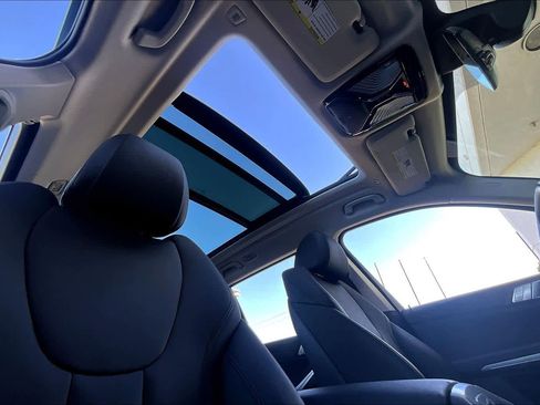 Used 2022 BMW X7 xDrive40i w/ Parking Assistance Package image 13