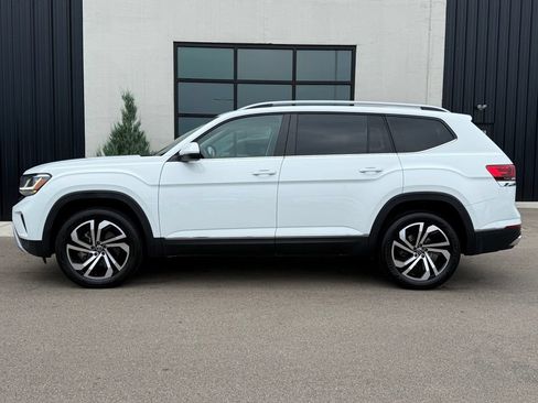 Used 2022 Volkswagen Atlas SEL AWD/4WD image 3
