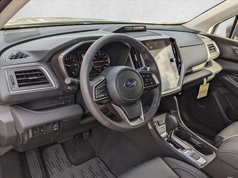 New 2025 Subaru Ascent Limited image 3
