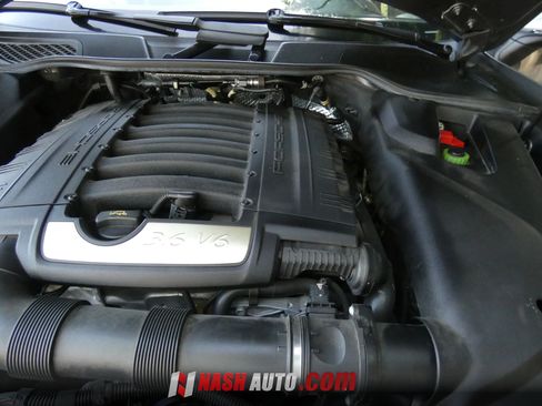Used 2018 Porsche Cayenne AWD/4WD image 70