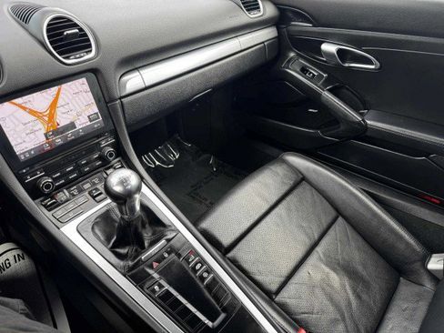 Used 2017 Porsche 718 Cayman S image 25