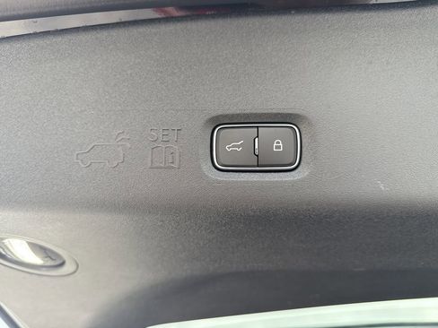 Used 2025 Ford Expedition Tremor AWD/4WD image 29