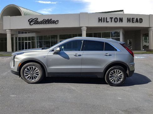 Certified 2024 Cadillac XT4 Premium Luxury image 3