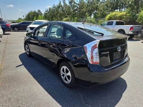 Used 2012 Toyota Prius Two FWD image 3