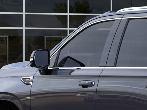 New 2026 GMC Yukon Elevation image 12