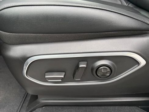 New 2026 Jeep Grand Wagoneer Limited AWD/4WD image 17