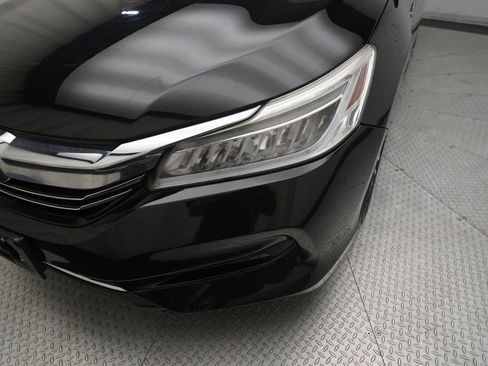 Used 2017 Honda Accord Touring image 24