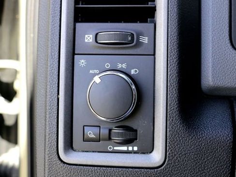 Used 2015 RAM 1500 Tradesman w/ Popular Equipment Group image 19