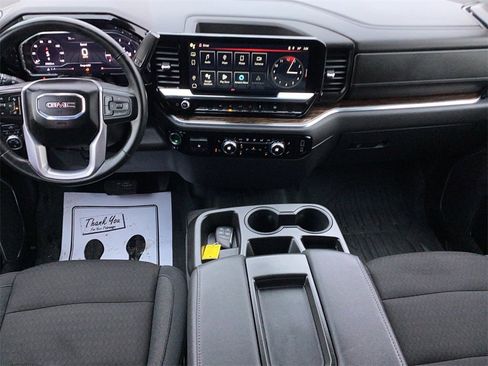 Used 2024 GMC Sierra 1500 SLE w/ Preferred Package image 15