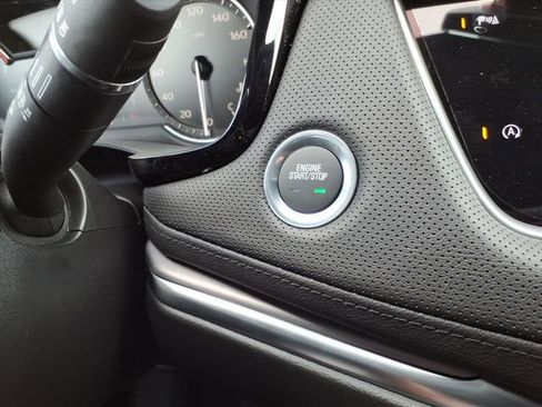 New 2026 Cadillac XT5 Luxury image 32