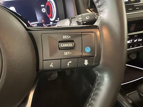 Used 2023 Nissan Rogue Platinum w/ Platinum Premium Package AWD/4WD image 16