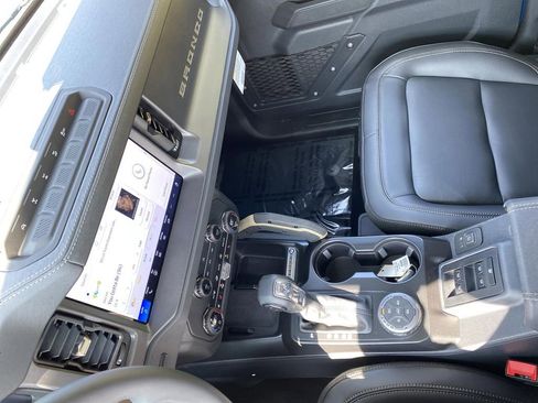 New 2025 Ford Bronco Badlands w/ Sasquatch Package image 26