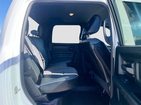 Used 2024 RAM 2500 Tradesman w/ Chrome Appearance Group image 27