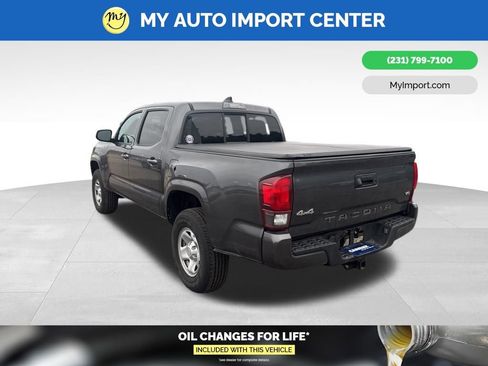 Used 2021 Toyota Tacoma SR image 4