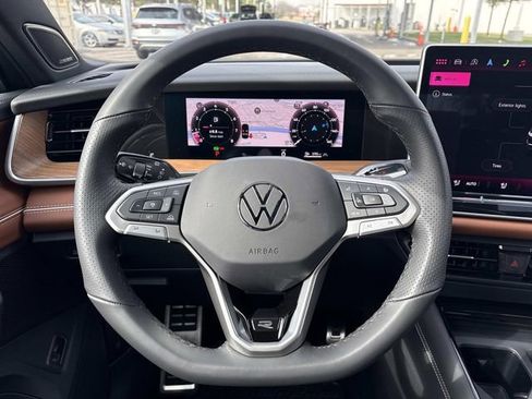New 2026 Volkswagen Tiguan SEL R-Line image 14