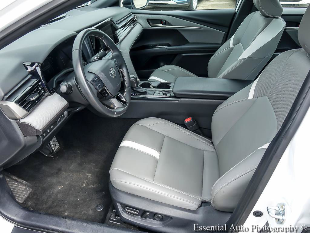 Used 2025 Toyota Camry SE FWD image 10