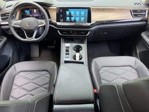 Used 2026 Volkswagen Atlas SE AWD/4WD image 17