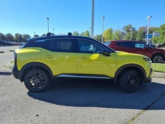 New 2026 Nissan Kicks SR FWD video 2