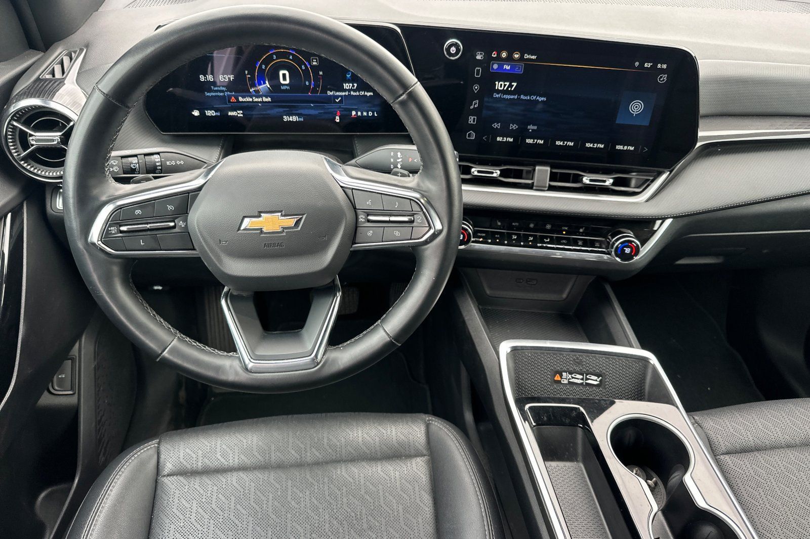 Used 2025 Chevrolet Equinox LT w/ Convenience Package II AWD/4WD image 16