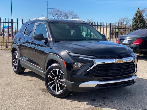 Used 2026 Chevrolet TrailBlazer LT w/ Convenience Package image 1