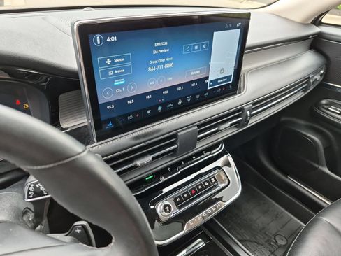 Used 2023 Lincoln Corsair AWD w/ Equipment Group 101A image 29