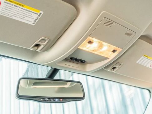 Used 2012 GMC Sierra 2500 SLT w/ SLT Convenience Package image 22