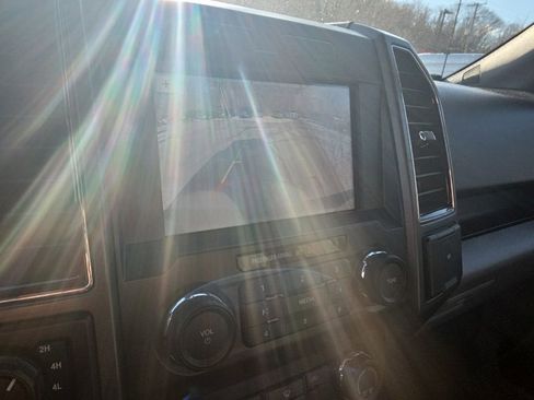 Certified 2019 Ford F150 XLT w/ Equipment Group 301A Mid image 19