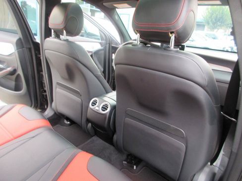 Used 2019 Mercedes-Benz GLC 63 AMG 4MATIC image 33